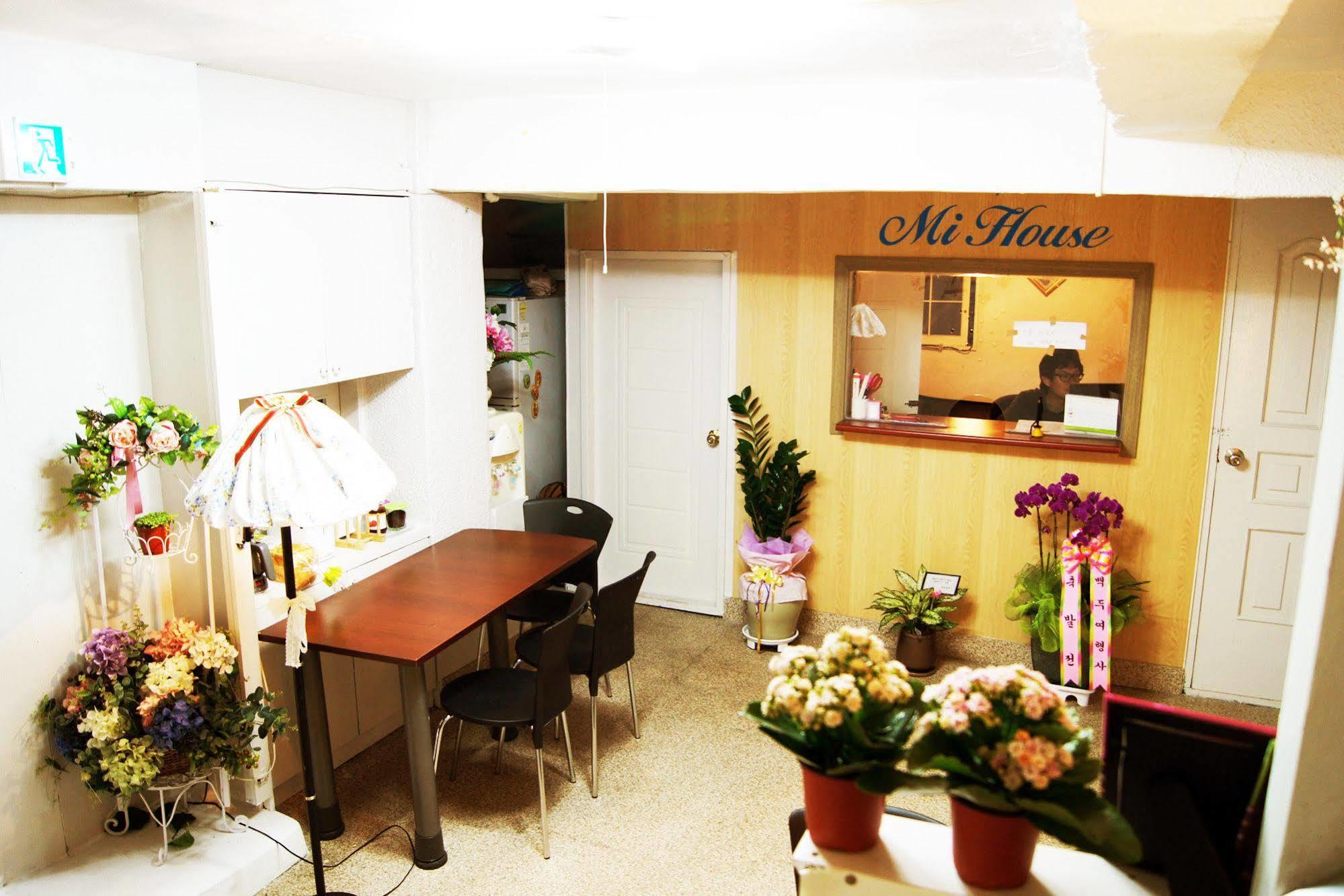 Отель Mi House Сеул Экстерьер фото